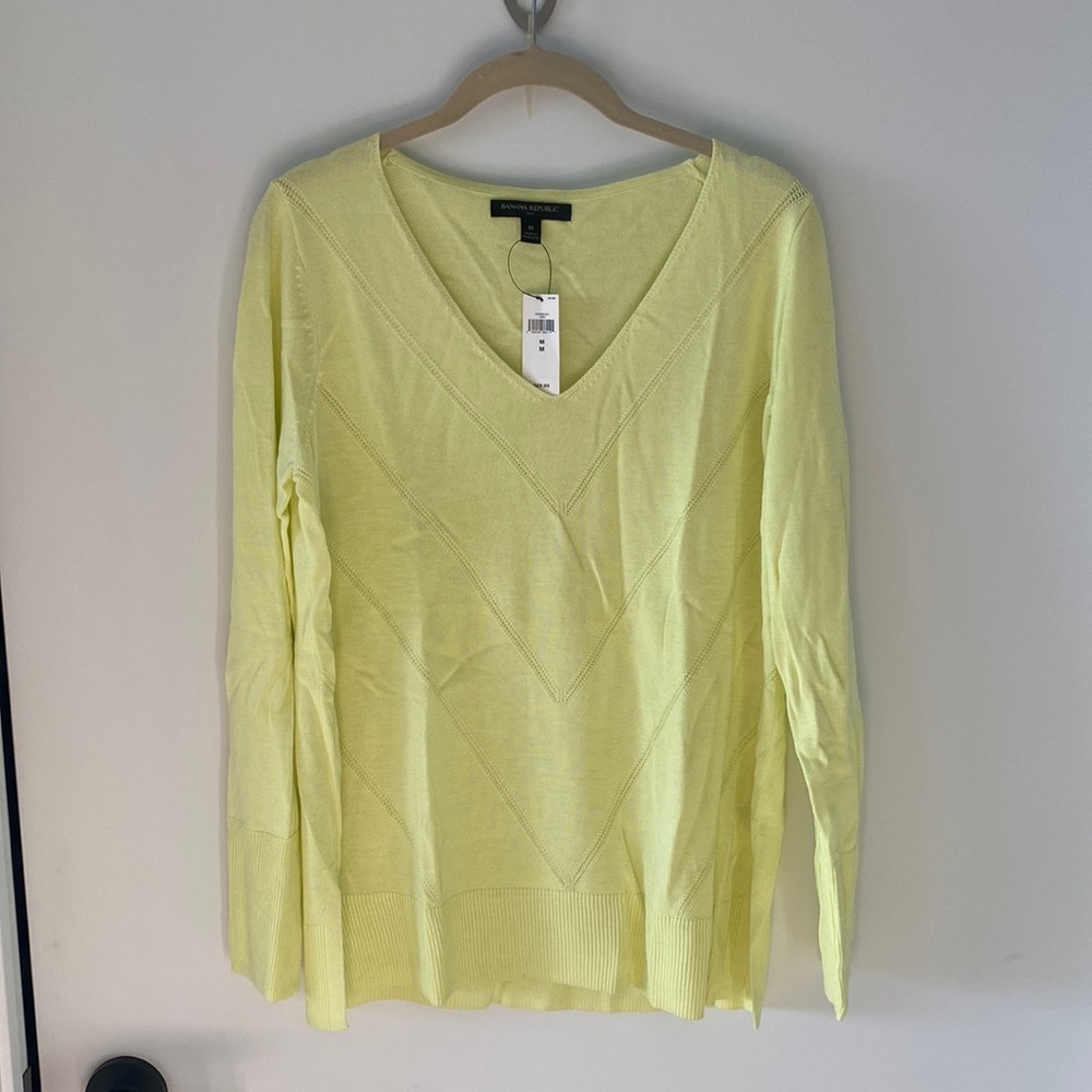 Banana Republic chevron stitch knit top